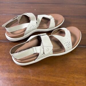 Cobb Hill Strappy Sandals Women 8 Champagne Leather Laser Cut CI0177 Comfort
